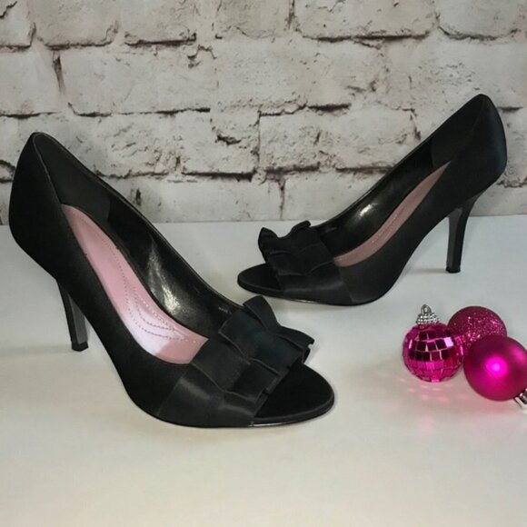 Tahari Sloan Peep Toe Satin Heels 6.5 - Picture 4 of 7